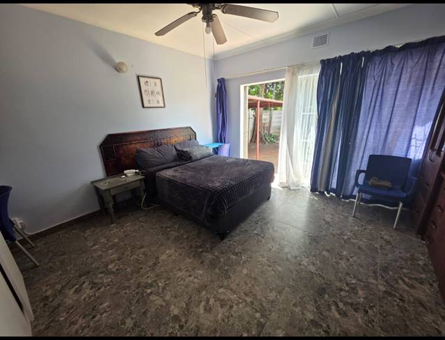 5 BEDROOM HOUSE FOR SALE IN SINOVILLE